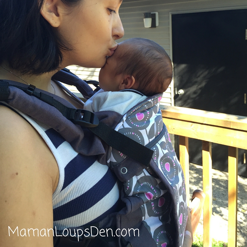 Newborn kisses in Liliputi's Soft Baby Carrier ~ Maman Loup's Den